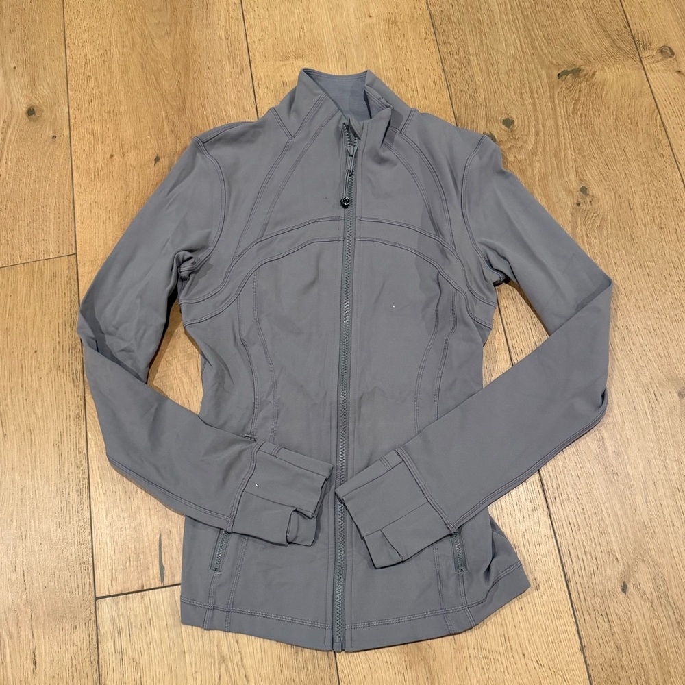 Lululemon Women's greige athletic Jacket
